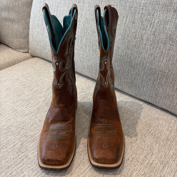 Ariat Womens Tombstone Square Toe Western Leather Boot Size 7.5 B Style 10008017 - Picture 2 of 11